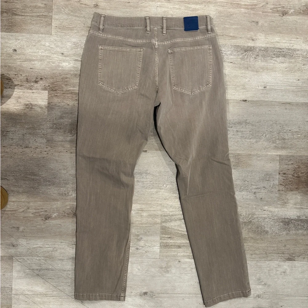 NWOT | Mugsy Men's Bucks Coolmax Jeans in Grey
